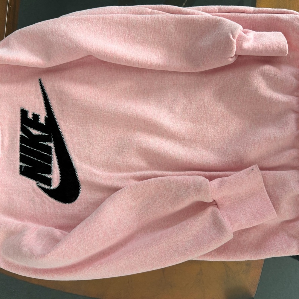Nike Pink Fleece Crewneck Sweatshirt – Girls Size 6X (6–7 Years)